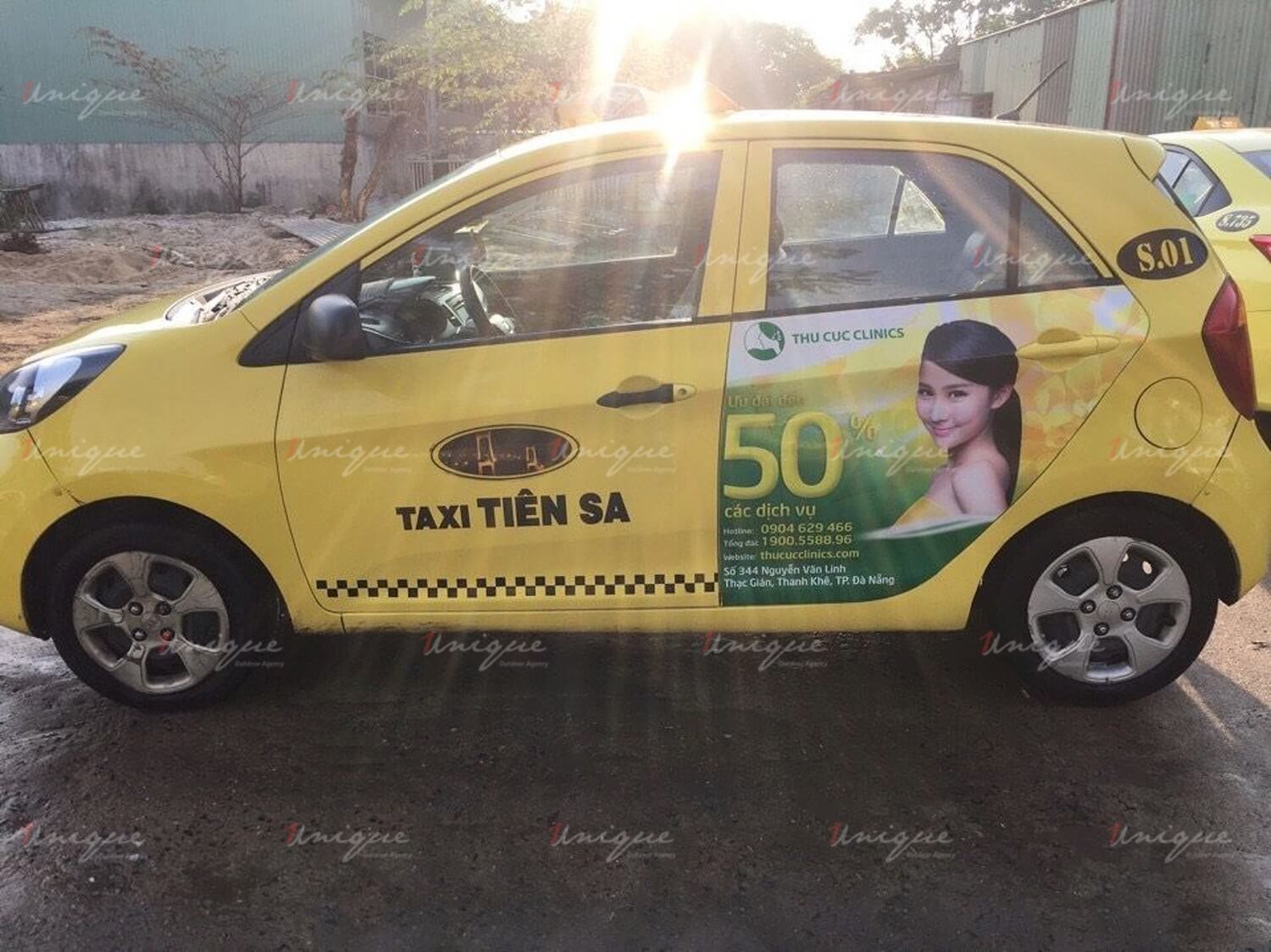 quảng cáo trên taxi tiên sa