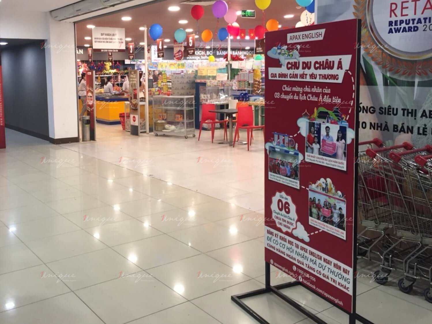 Apax English quảng cáo banner standee