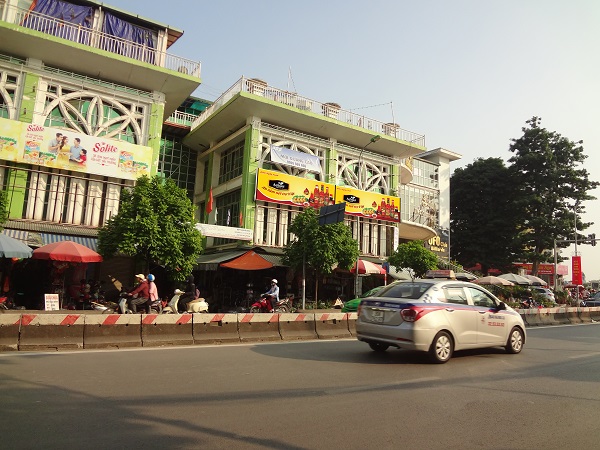 Ashimi quảng cáo biển chợ