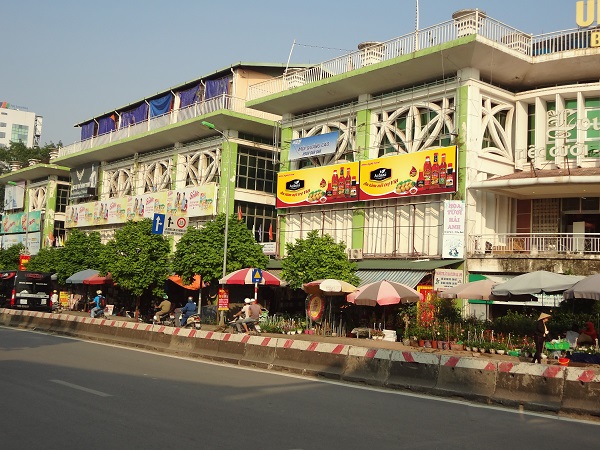 Ashimi quảng cáo biển chợ