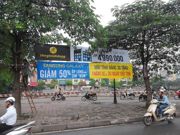 treo banner phướn quảng cáo
