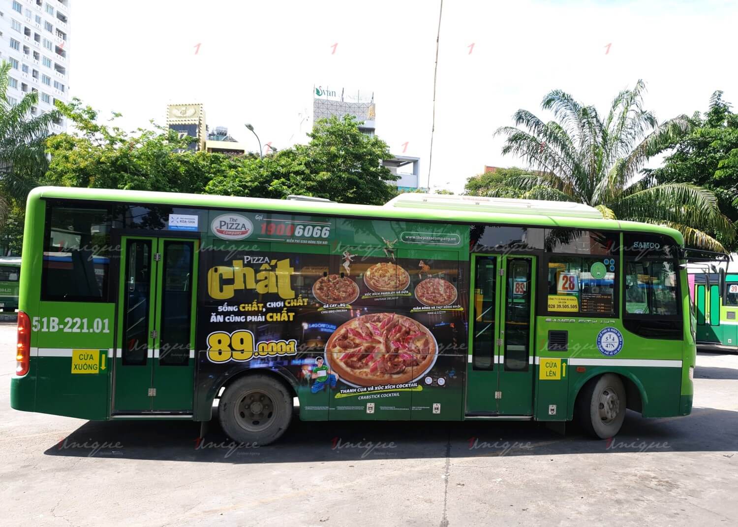 quang-cao-xe-buyt-cho-pizza-company-6 quảng cáo xe buýt cho pizza company