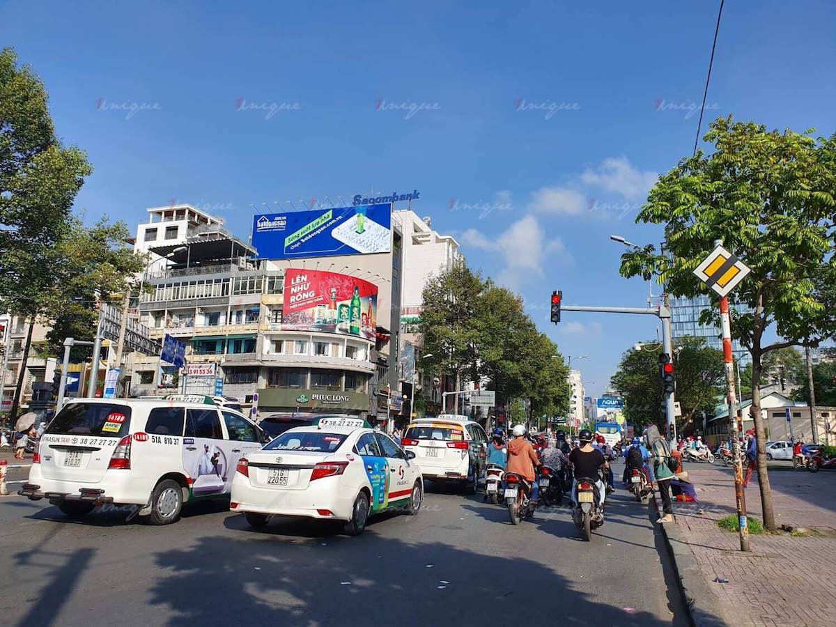 Thiết kế biển quảng cáo ngoài trời