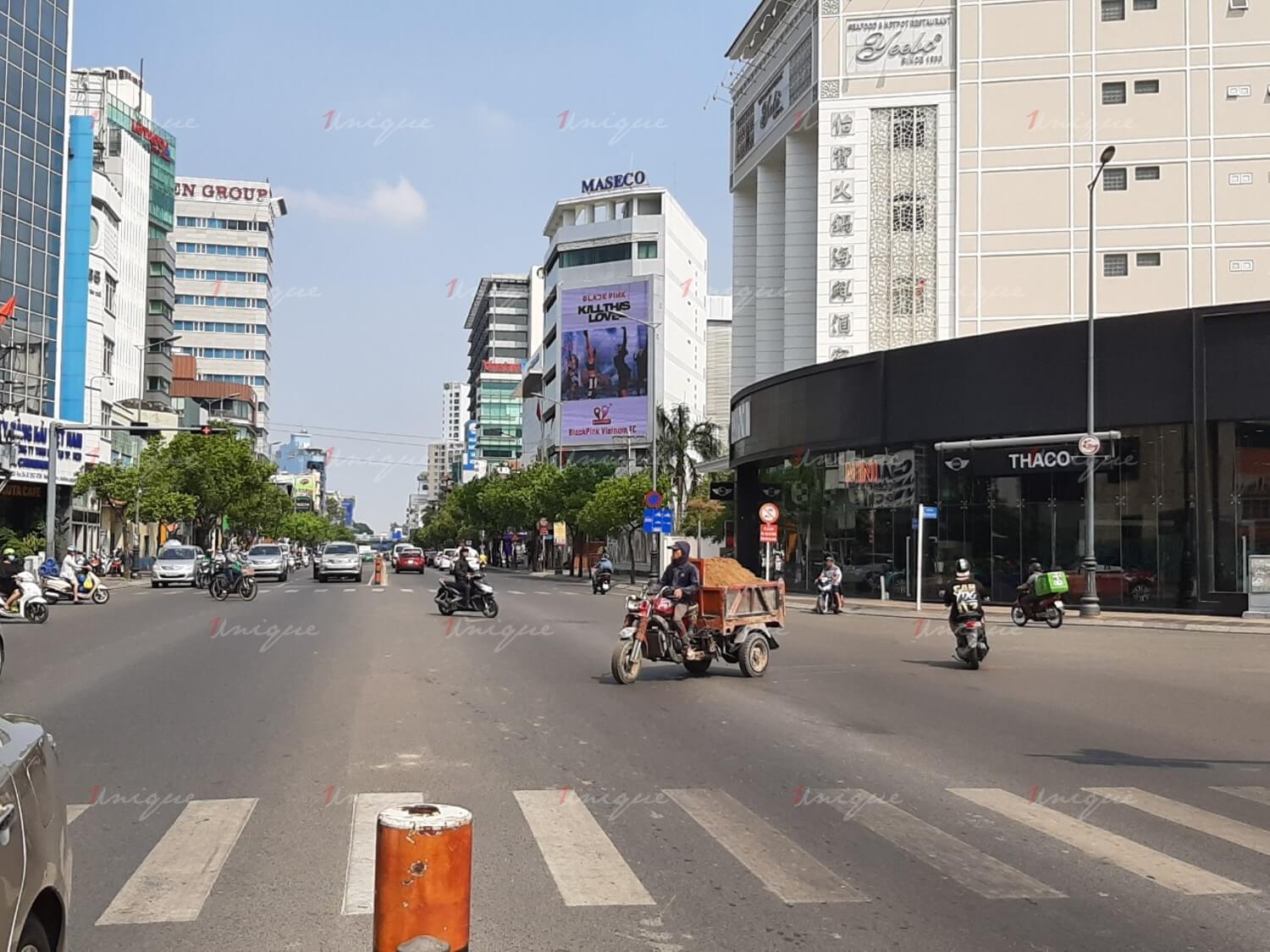 chất liệu quảng cáo ngoài trời