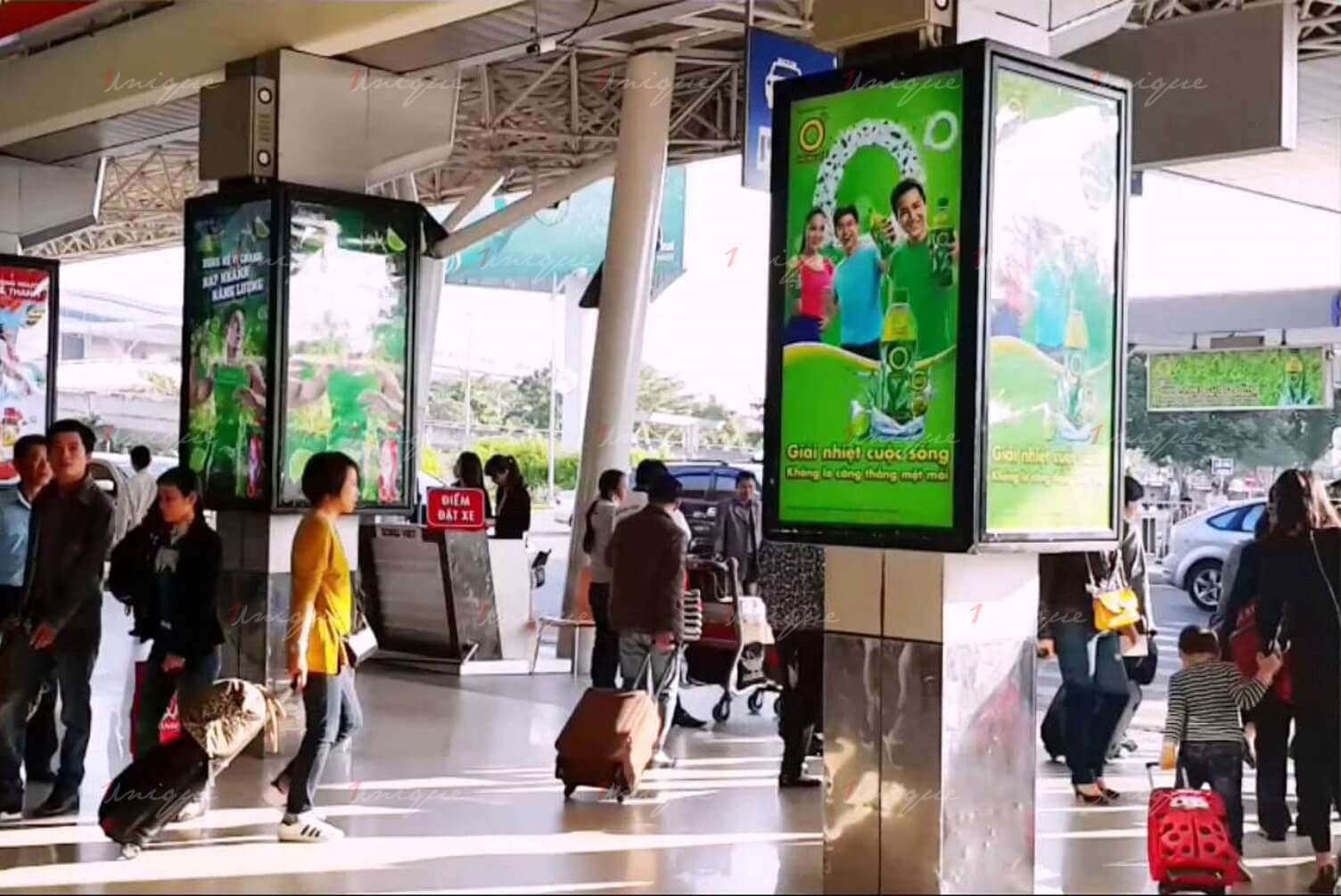 quảng cáo biển hộp đèn