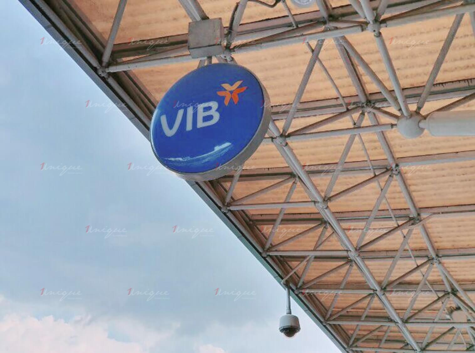 quảng cáo biển hộp đèn