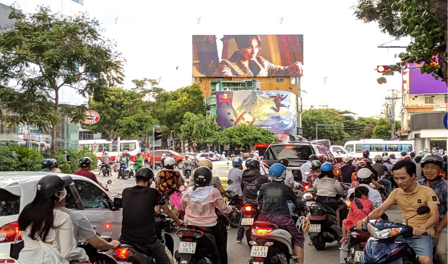 sự phát triển của quảng cáo ngoài trời