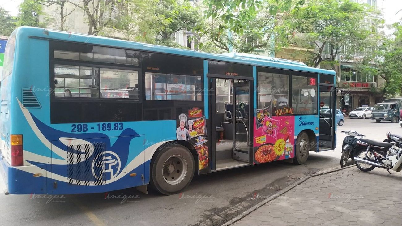 Triển khai quảng cáo trên xe buýt kết hợp quảng cáo trên xe taxi Quảng cáo trên xe buýt kết hợp quảng cáo trên xe taxi