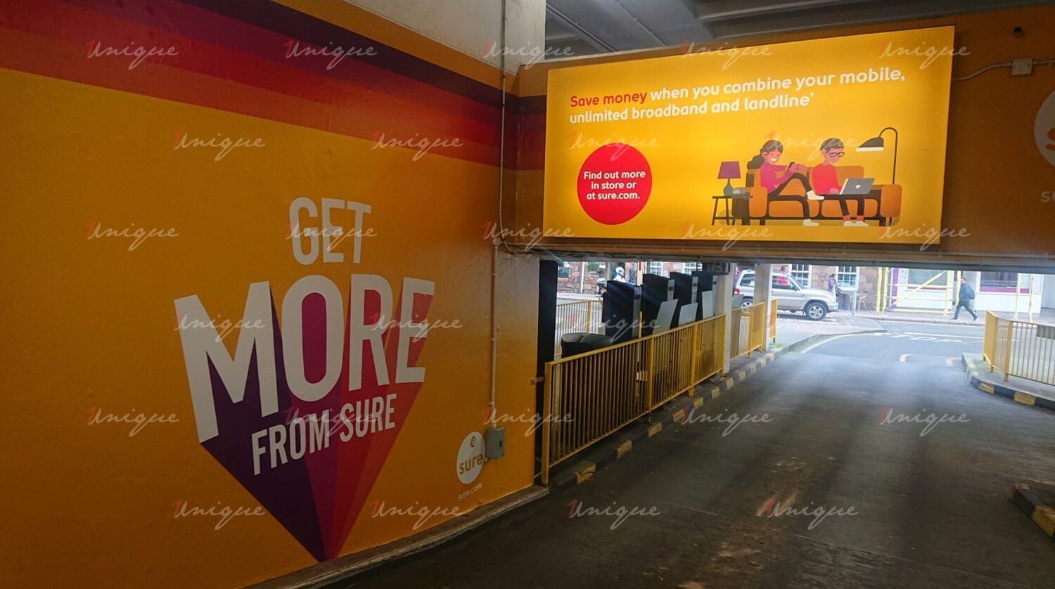 Quảng cáo tại bãi đỗ xe - Trực quan và gần gũi Quảng cáo tại bãi đỗ xe