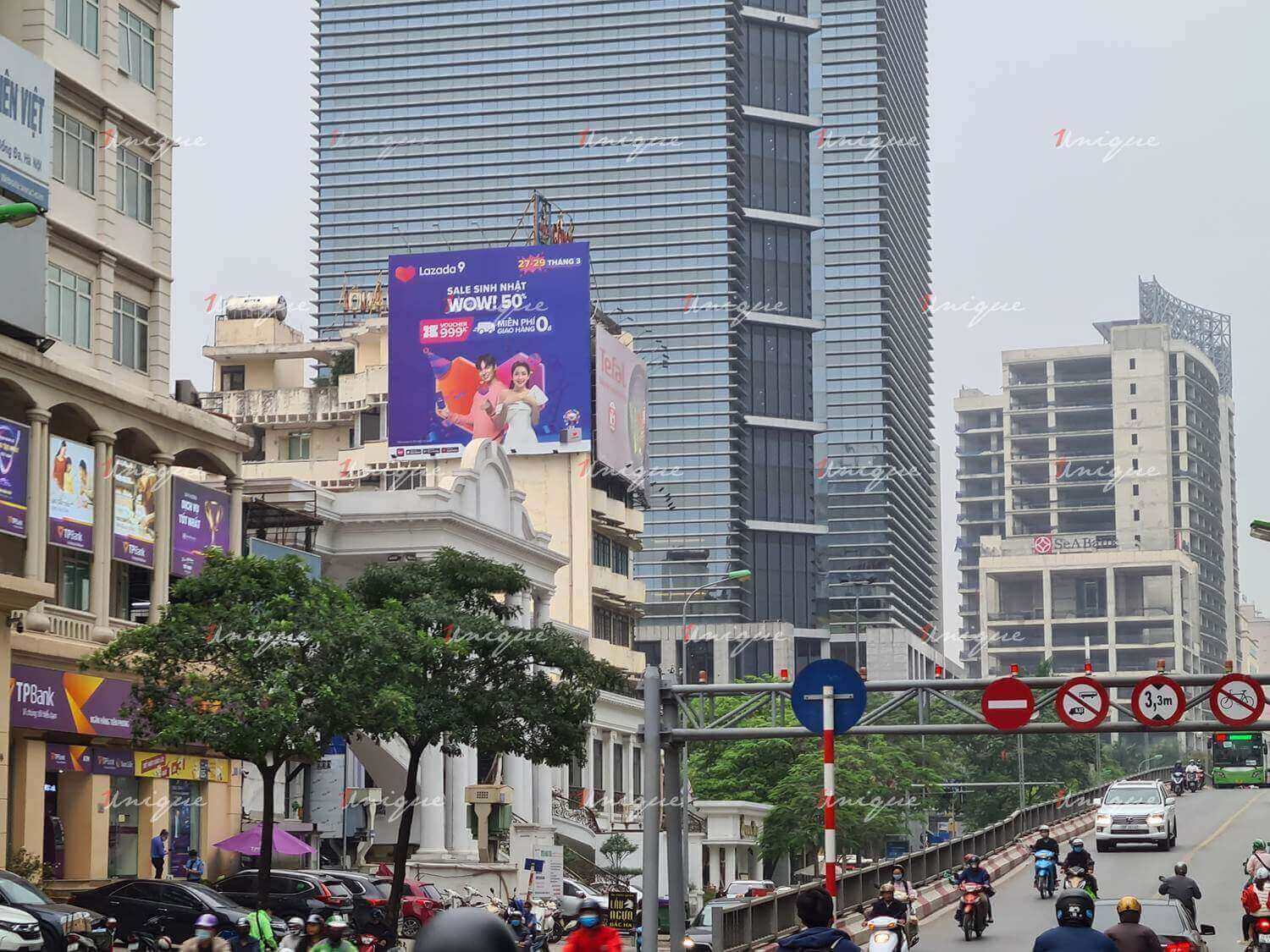 quảng cáo ngoài trời tại Hà Nội