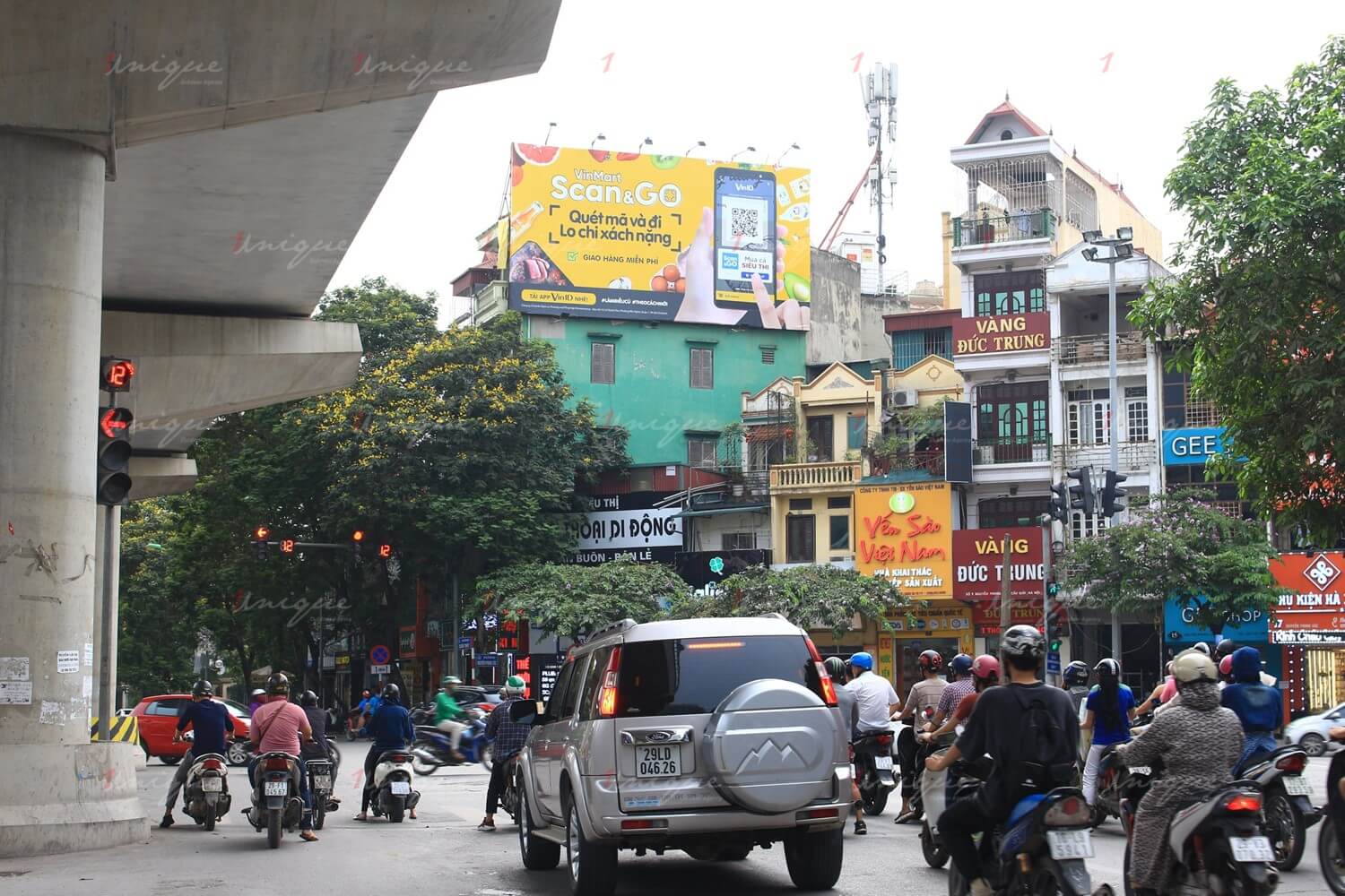 quảng cáo ngoài trời tại Hà Nội