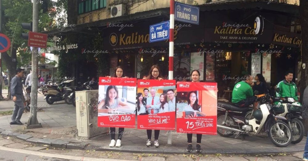 quảng cáo roadshow đoàn người