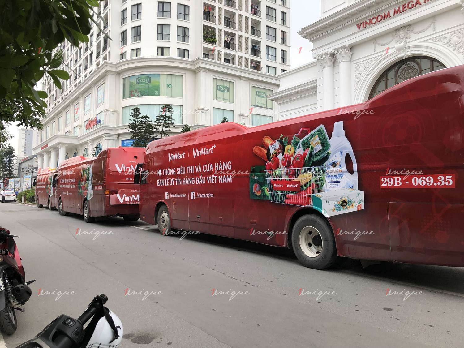 quảng cáo trên xe khách