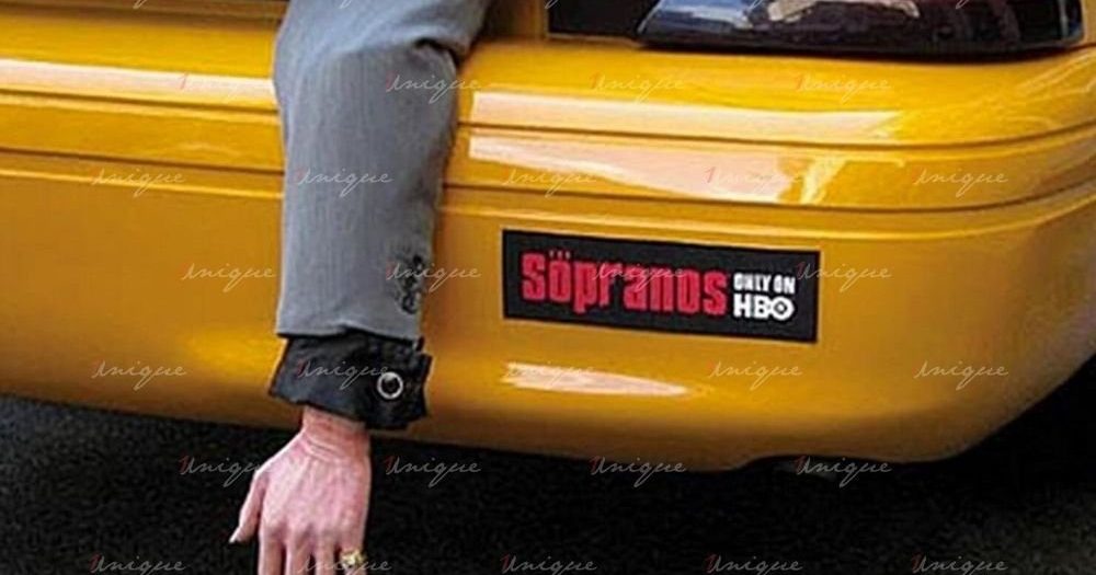 quảng cáo trên đuôi xe taxi