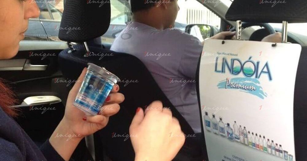 phát sampling trong xe taxi, ô tô