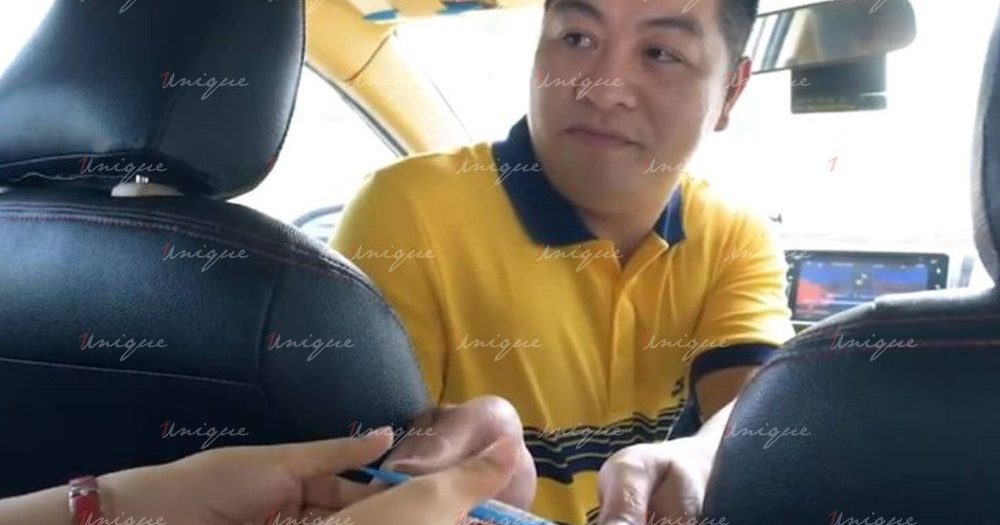 phát sampling trong xe taxi, ô tô