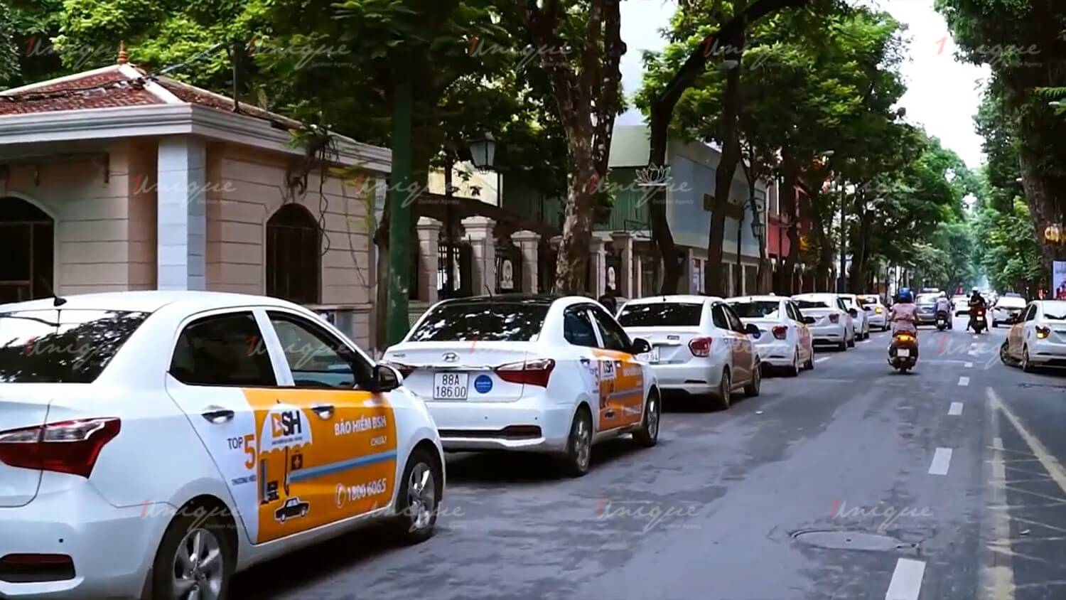 quang-cao-roadshow-o-to-unique-ooh-1 roadshow ô tô