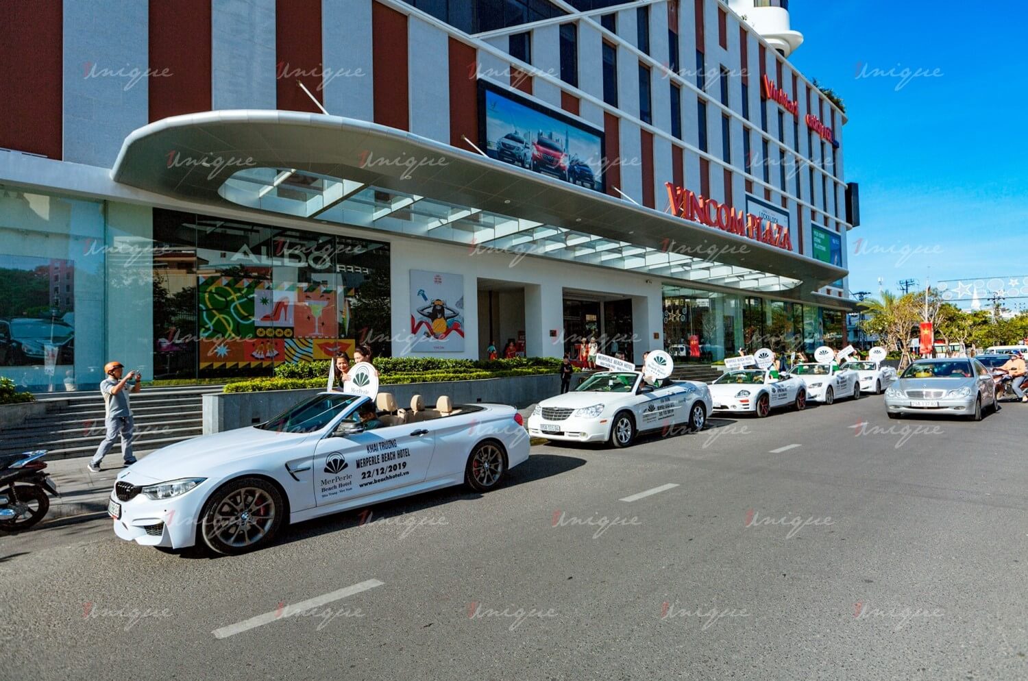 quang-cao-roadshow-o-to-unique-ooh-7 roadshow ô tô