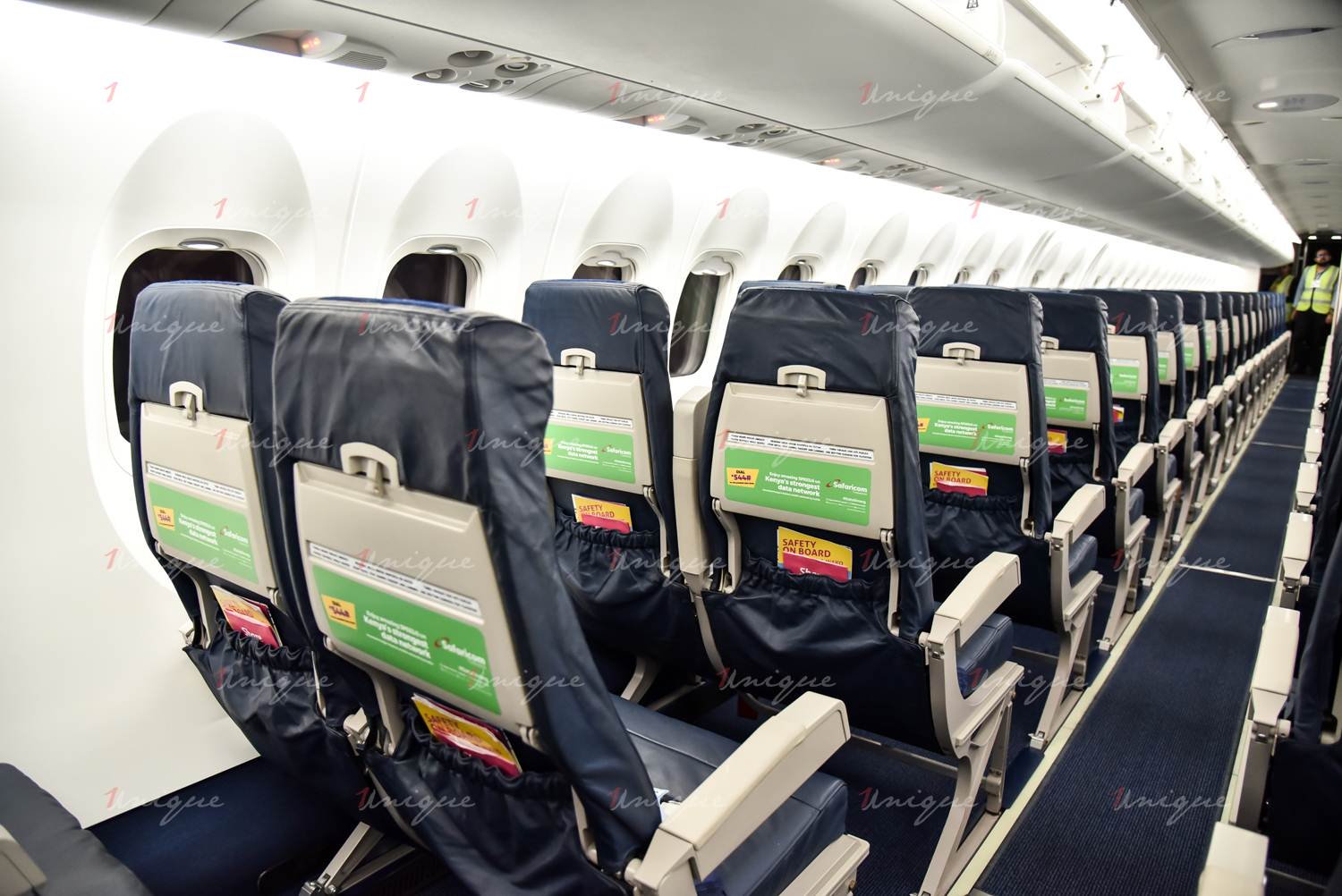 Quảng cáo trên máy bay Air Asia: Nổi bật và hiệu quả quảng cáo trên máy bay Air Asia