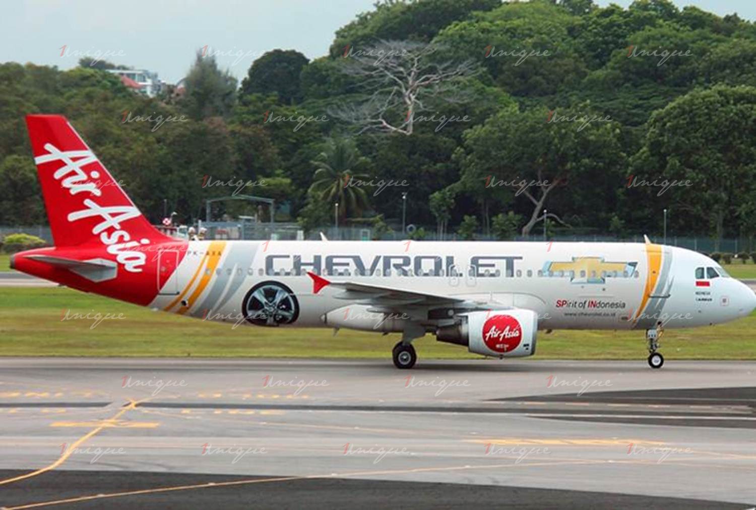 Quảng cáo trên máy bay Air Asia: Hiệu quả và đa dạng quảng cáo trên máy bay Air Asia