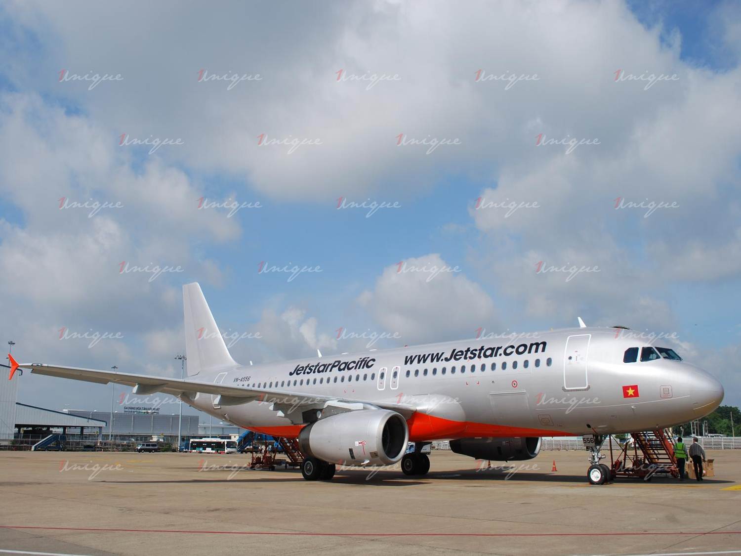 Quảng cáo trên máy bay Jetstar: Độc đáo và ấn tượng quảng cáo trên máy bay Jetstar