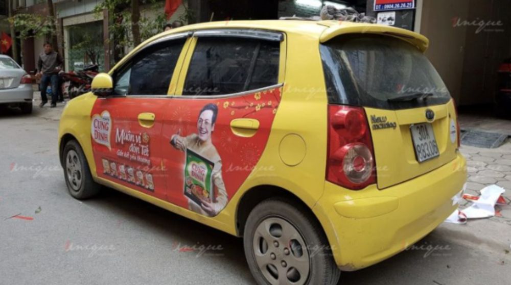 Mì Cung Đình quảng cáo trên xe ô tô và taxi nhân dịp Tết Nguyên Đán Mì Cung Đình quảng cáo trên xe ô tô và taxi nhân dịp Tết Nguyên Đán