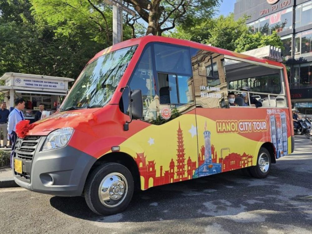 Thi công quảng cáo Bus City Tour