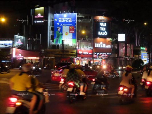 Zalopay quảng cáo ngoài trời