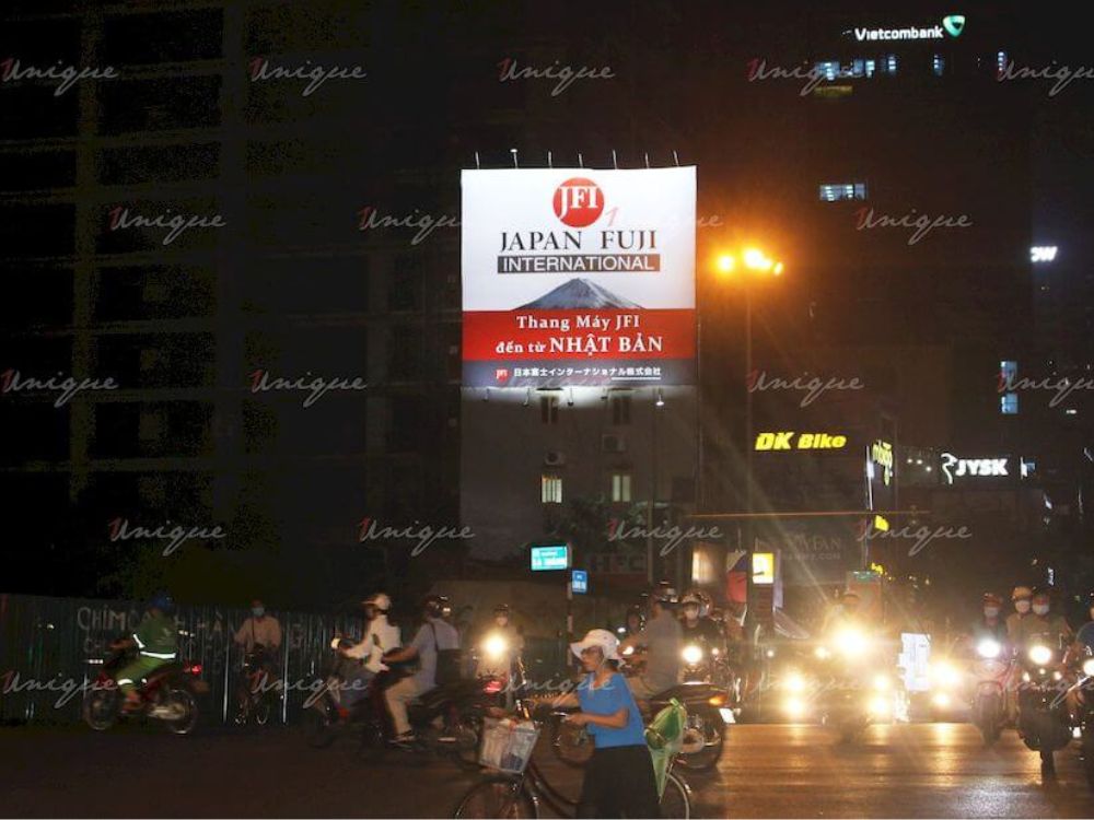 Chiến dịch quảng cáo Pano, Billboard của thang máy Japan Fuji
